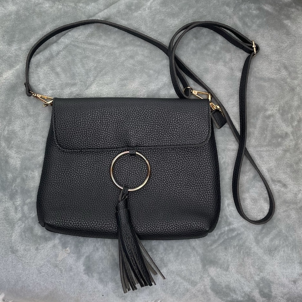 Black Pebbled Leather Bag with Detachable Strap